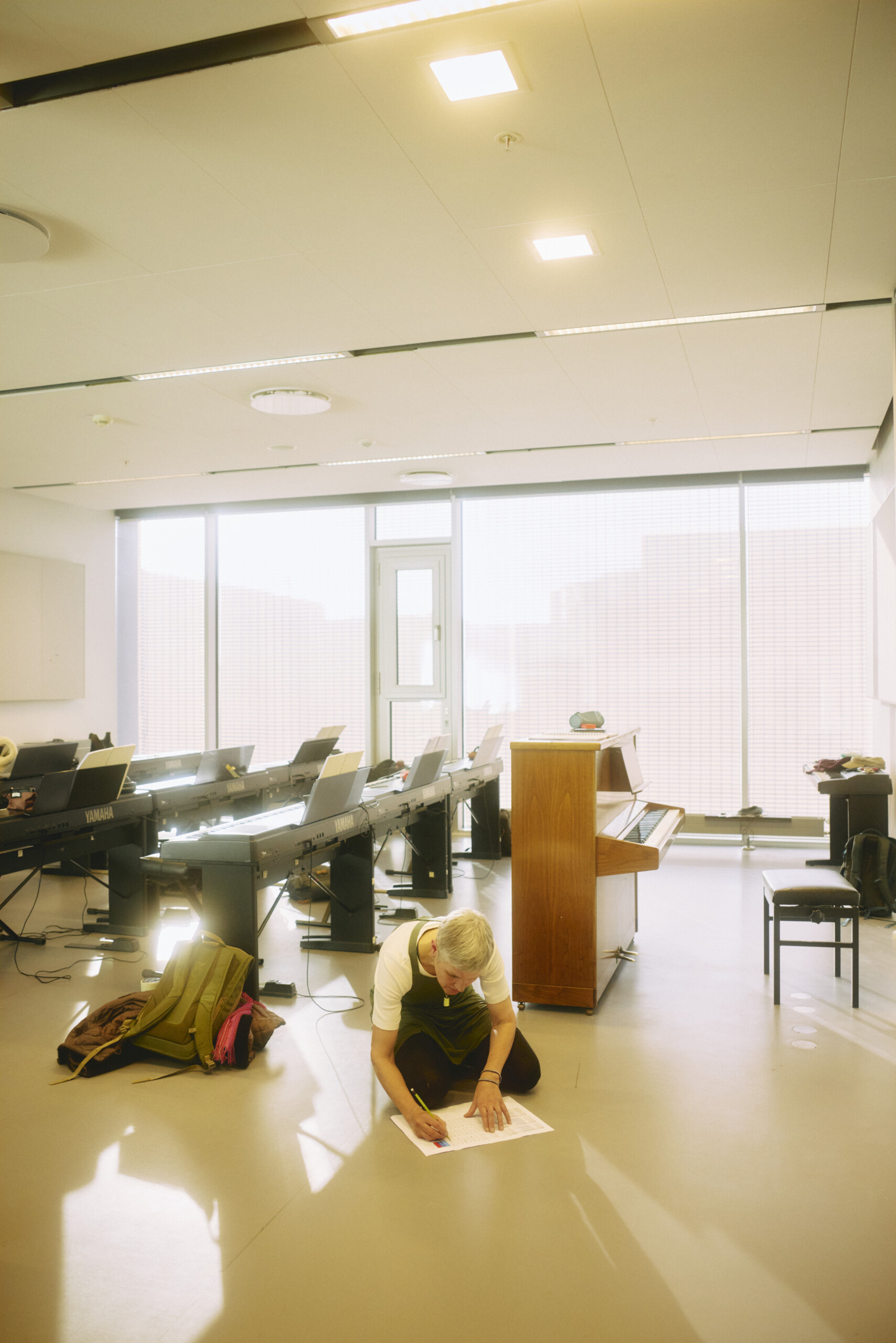 Nenia Zenana believes that music has a unique ability to open the heart.