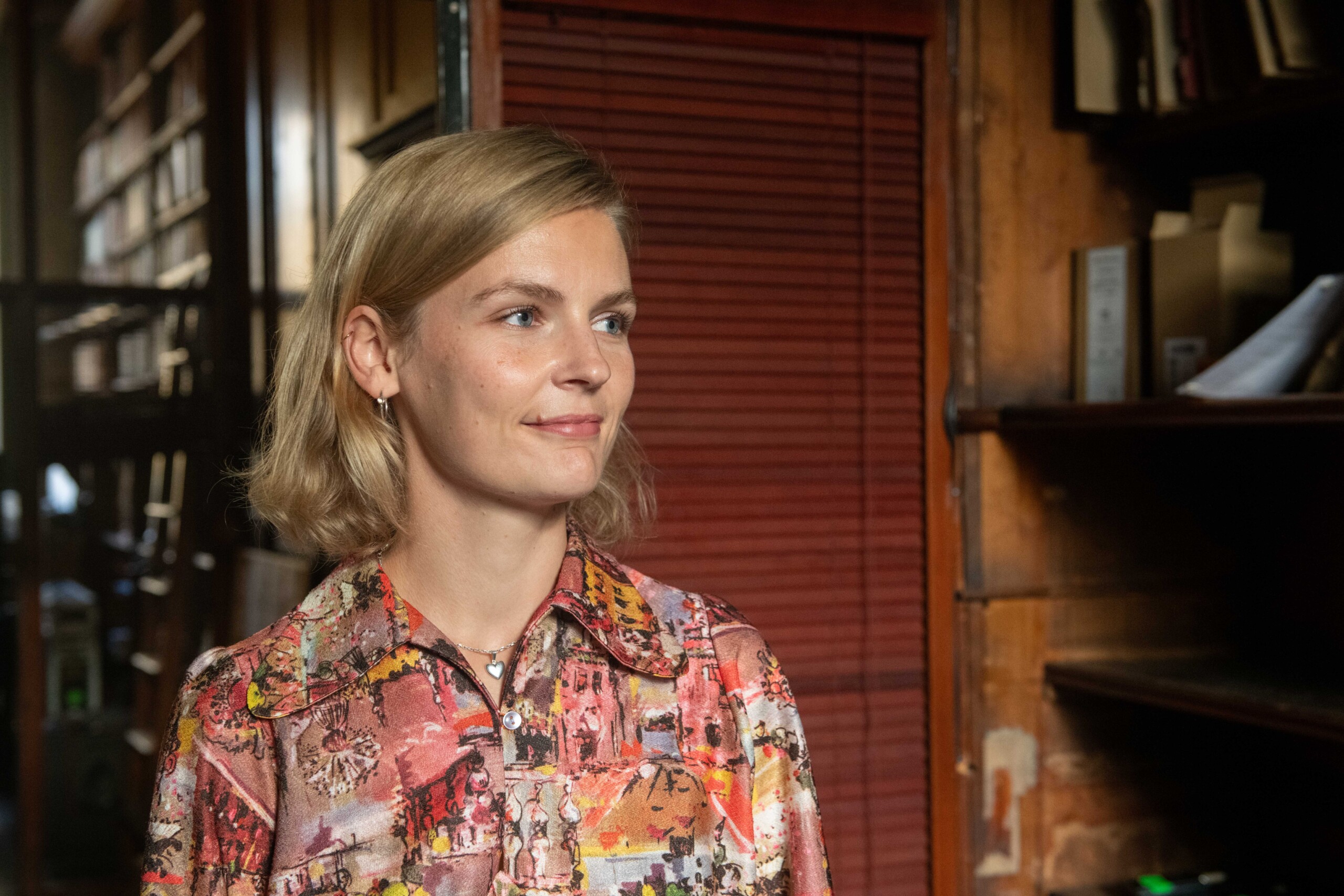 Foredraget slutter af med en samtalesalon, hvor publikum skal tale med hinanden. »Formidling handler ikke kun om at give viden videre, det handler også om at plante nogle tanker, folk kan tage med sig hjem. Det synes jeg er meningsfuldt,« siger den nyslåede sociolog.