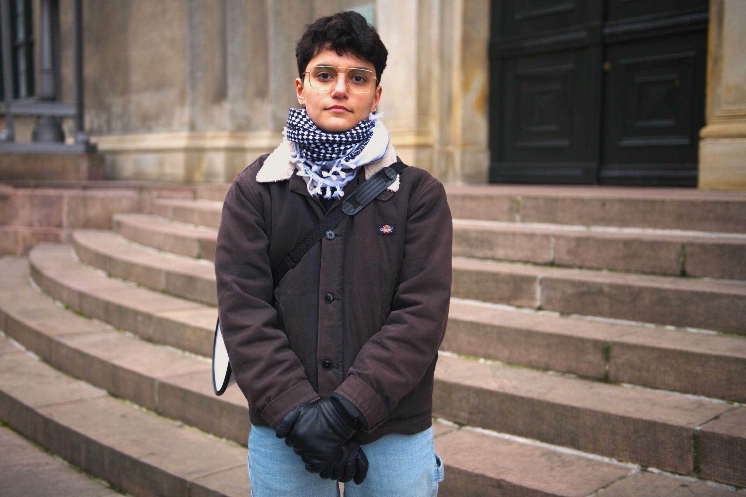 »Vi synes, det er et tegn på den stigende racisme, der er i samfundet, at man ikke tilgodeser sine muslimske studerende,« siger pædagogikstuderende og bestyrelsesmedlem i  Studenterrådet Özgür Yegah.