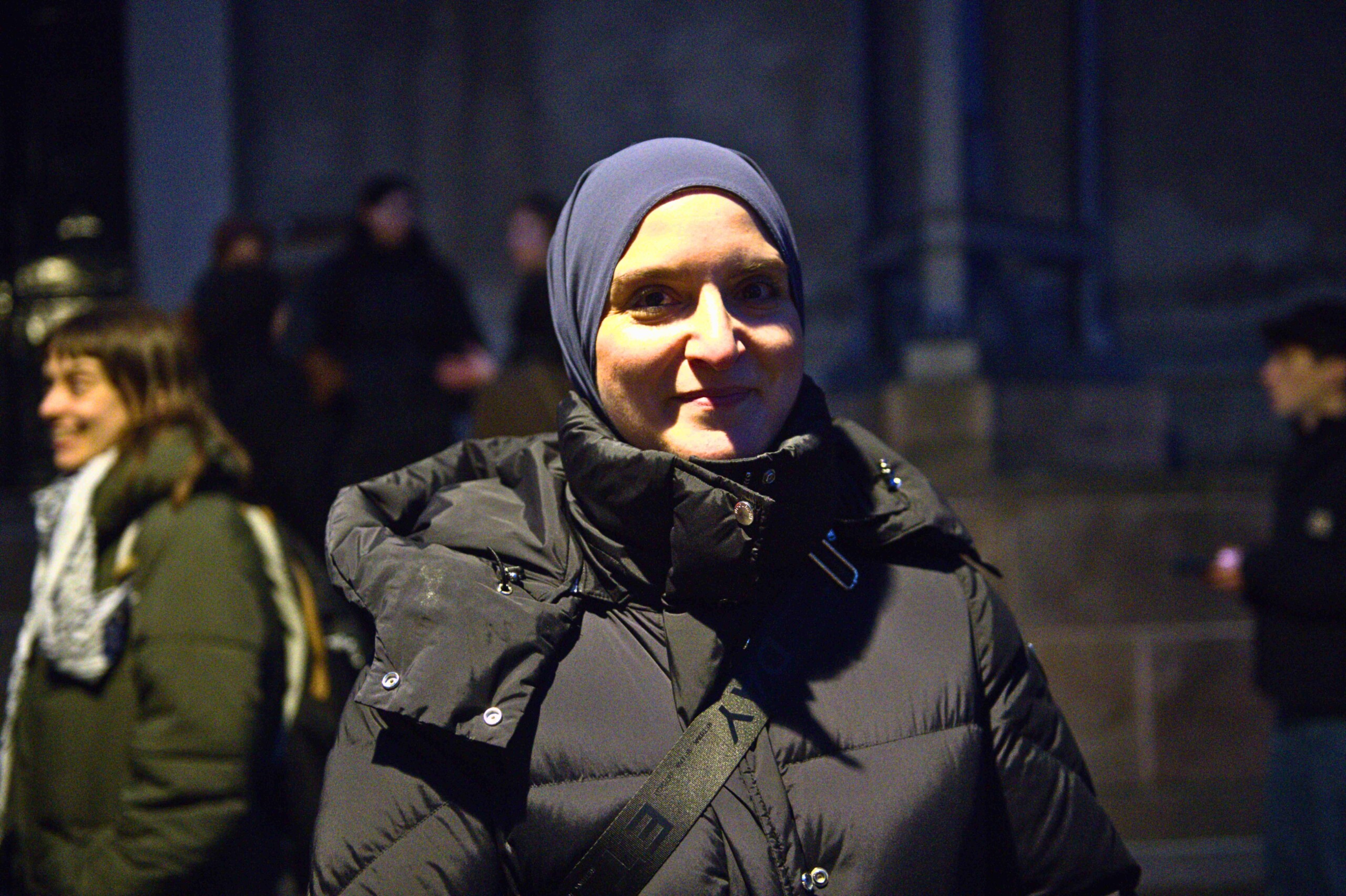 »Jeg synes, lukningen viser en mangel på respekt for de studerende,« siger demonstrant Lamies Nassri, som er KU-alumne.