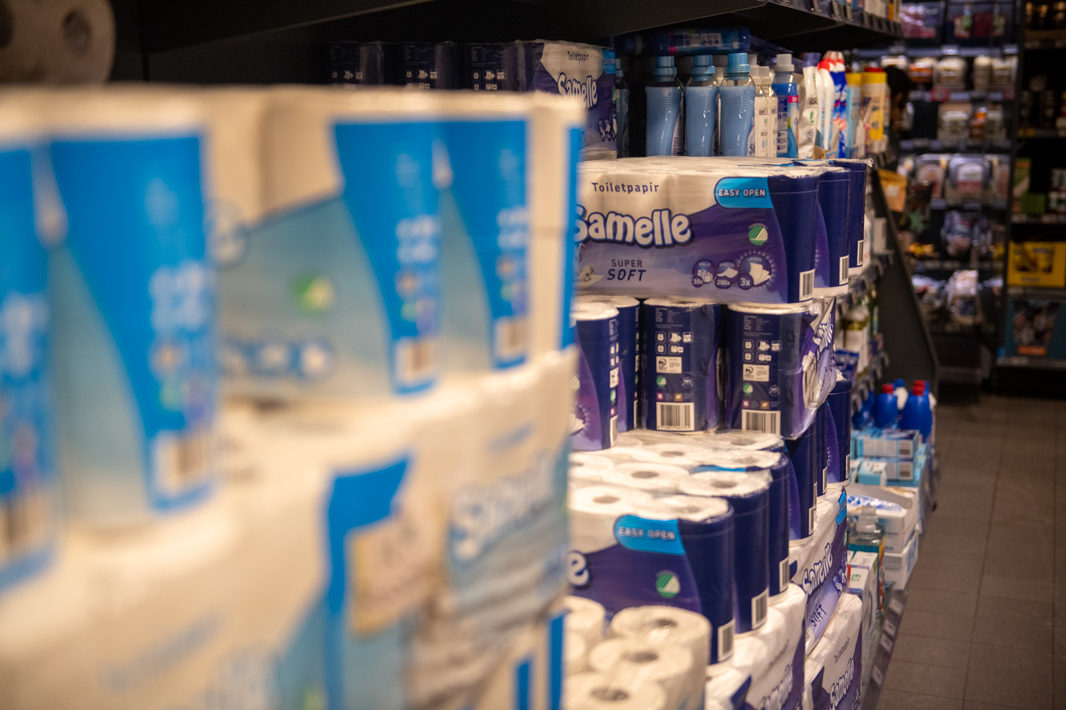 Ifølge TV2 Fyn steg prisen på en pakke toiletpapir fra Samelle med 42 procent fra 2022 til 2023.