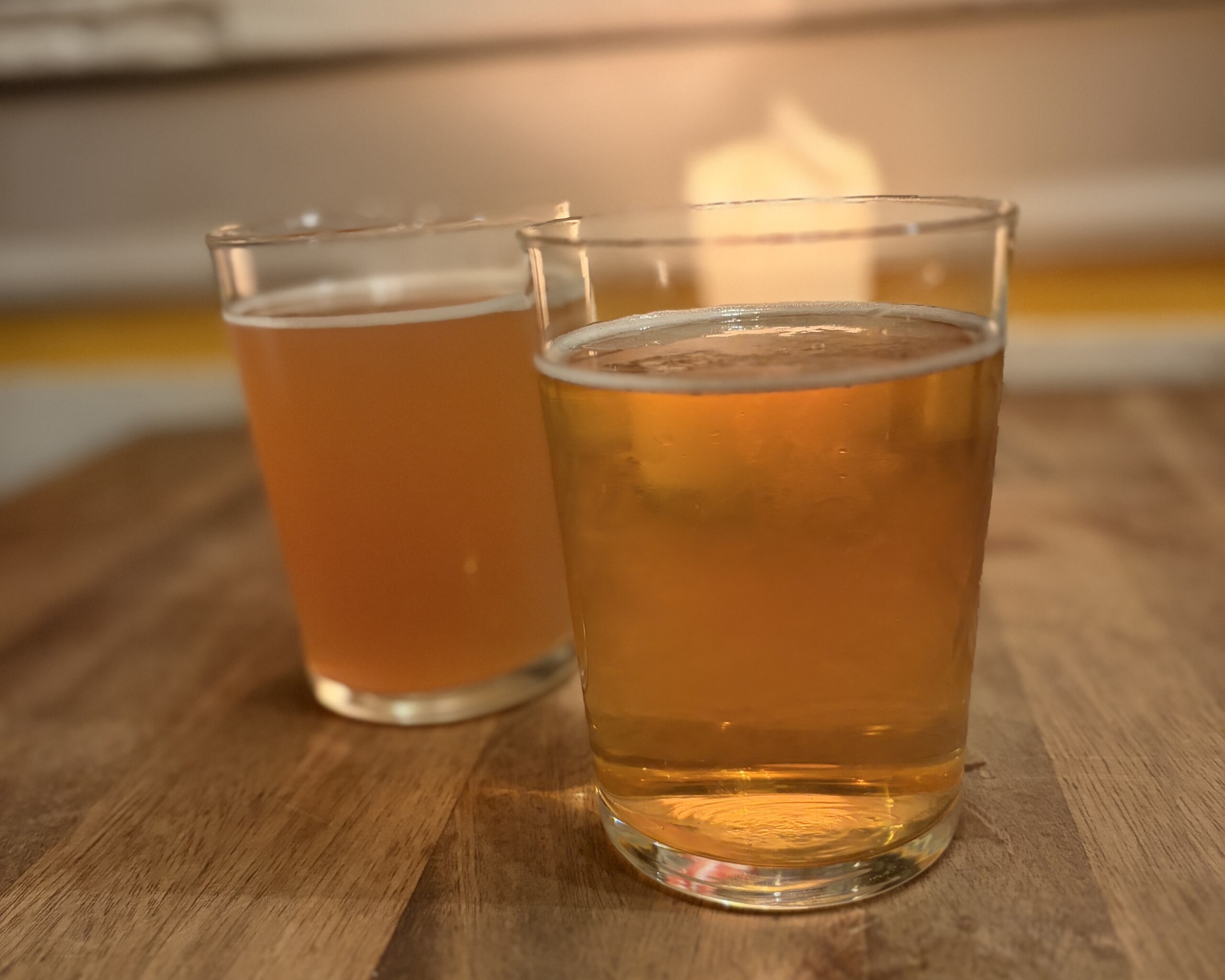 Med en gennemsnitspris på 55 kroner er Danmark nummer syv på listen over højeste fadølspriser i verden- Til sammenligning koster en fadøl i Vietnam omkring seks kroner (kilde: Numbeo).