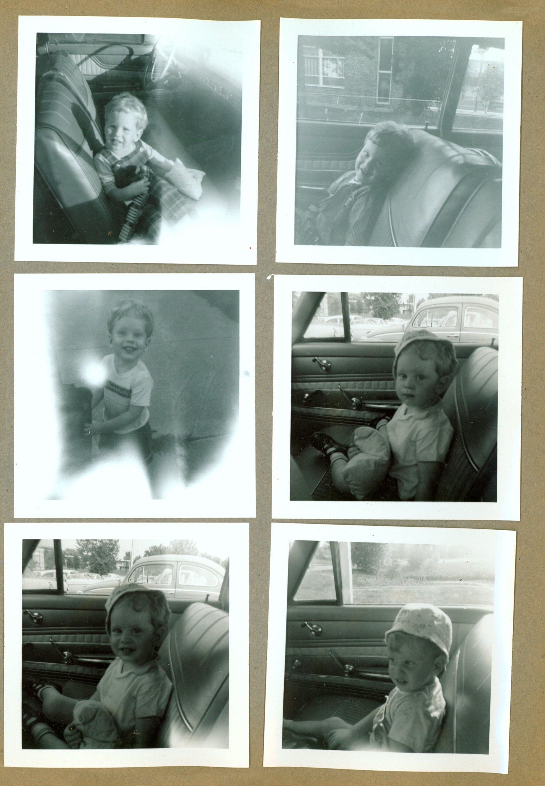 Et album med billeder af en lille dreng og en bil, som faderen brugte til at bearbejde sin sorg over et opløst ægteskab. 