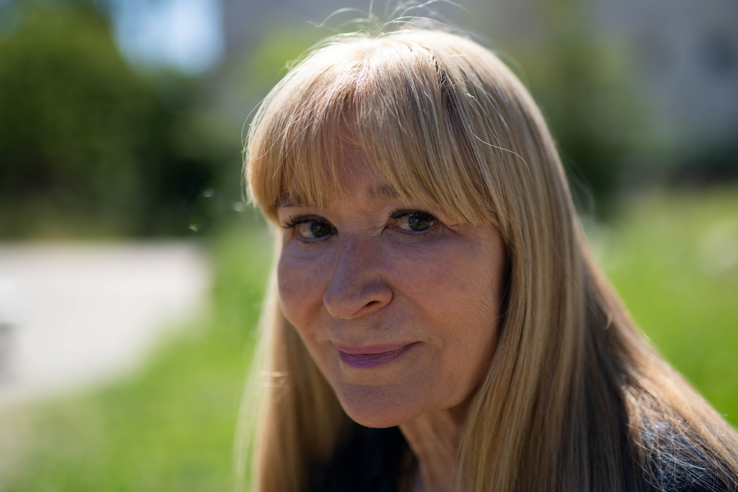»Folk sad i vinduerne og på trapperne og alle mulige andre steder, indtil der efter nogle måneder var rigtig mange, der faldt fra,« siger Bente Klarlund om sin studiestart på et overfyldt medicinstudium i 1975.