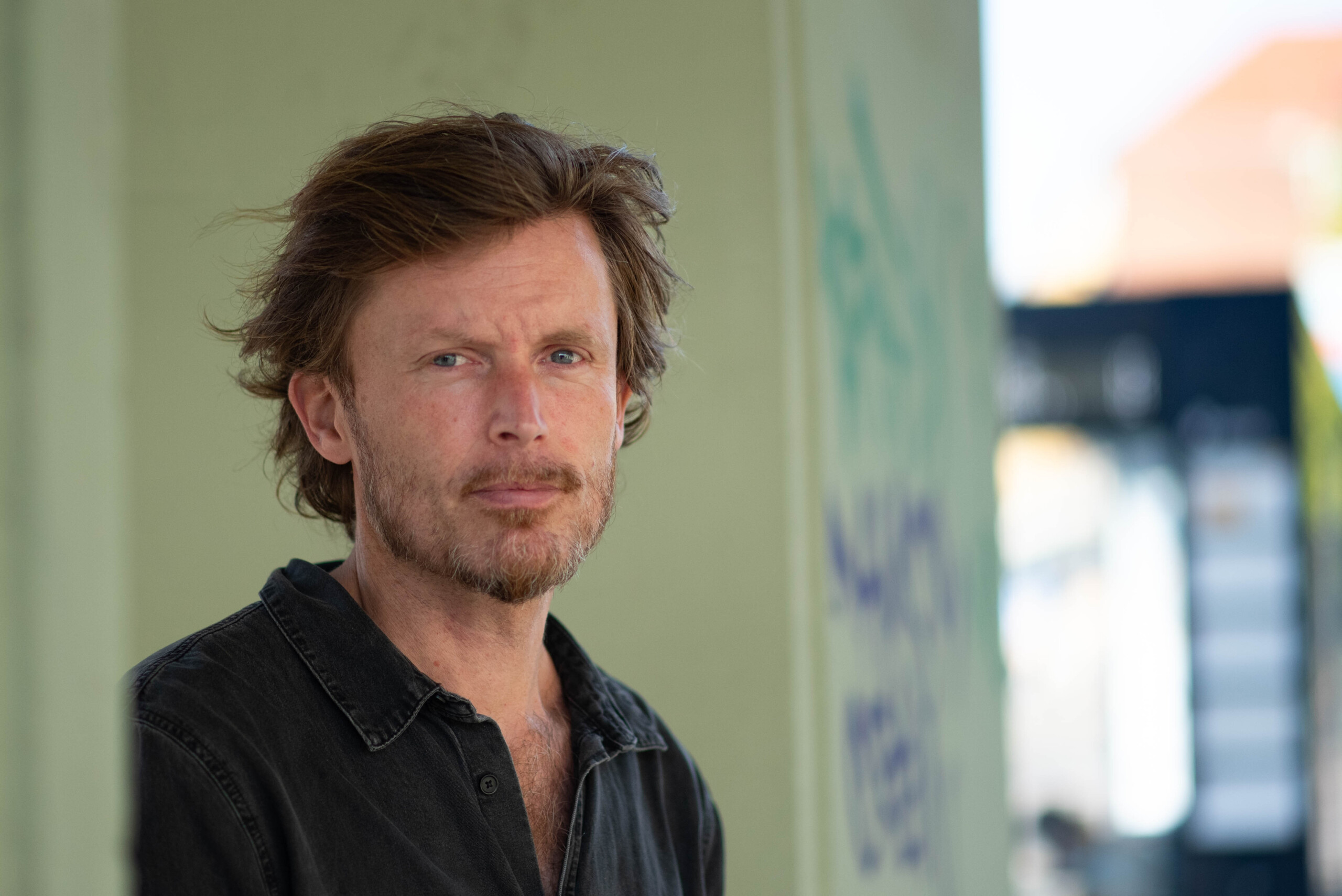 Anders Søgaard er professor i datalogi og har udviklet sprogmodeller i mere end 15 år. I sin nye bog undersøger han, hvordan kunstig intelligens forandrer vores forhold til døden.