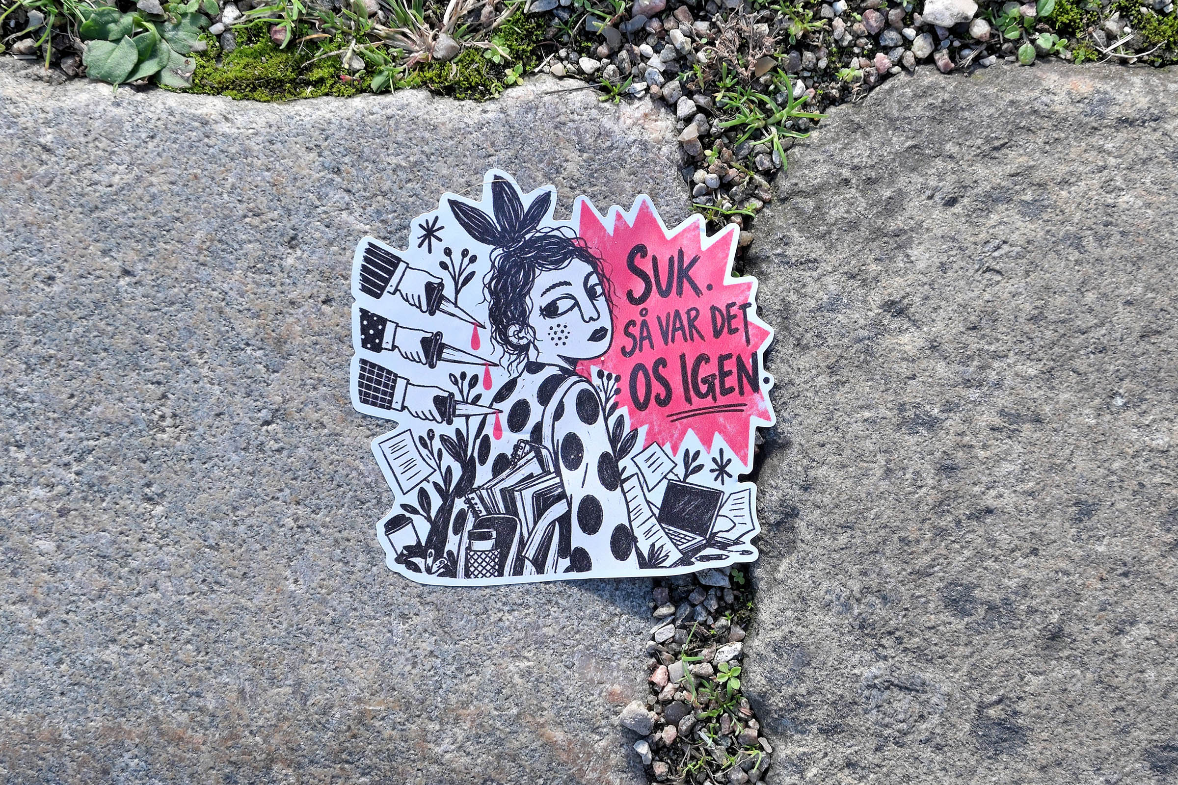Ifølge dette klistermærke er der mange studerende, der synes, at nok er nok. 